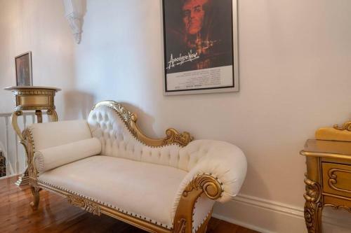 Apartamento A Modern Home With Old-world Charm In Bathurst