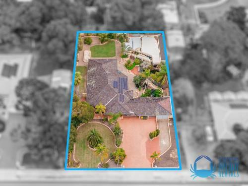 Tranquility In Mandurah With A Pool