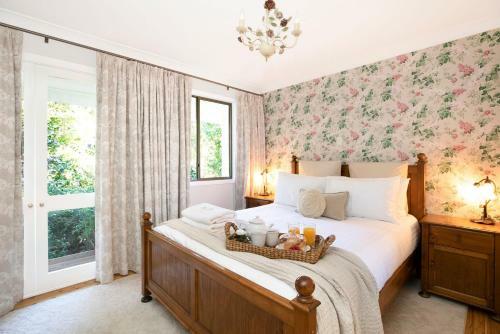 Camellia Cottage
