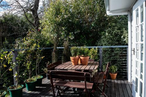 Bespoke 3-bed Cottage With Spacious Garden