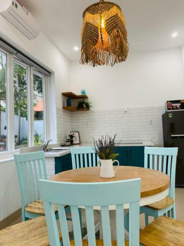 Vung Tau Beach Villa- Back Beach Villa- 4 Bedrooms Villa