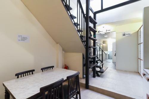 Oyo 717 My Space Hostel