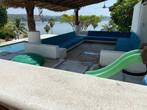 Espectacular Casa A La Orilla Del Lago