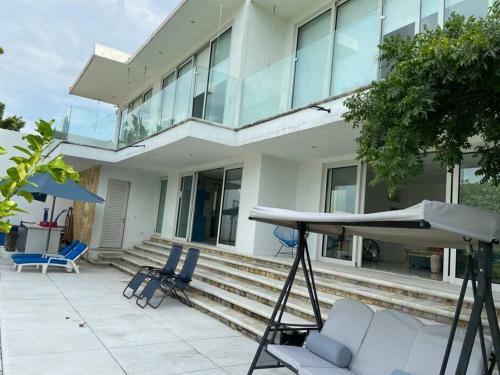 Espectacular Casa A La Orilla Del Lago