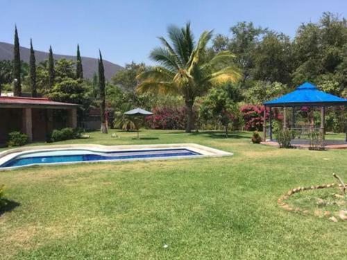 La Casa Del Kiosco Azul