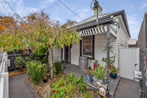 Villa Staycentral - Richmond Residence