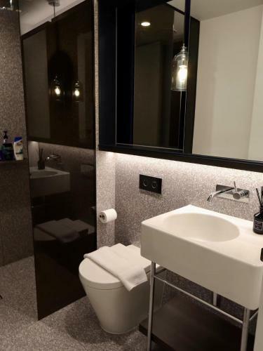 Apartamento Spacious Lv66 Paramount Skyview Swanston Central Cbd