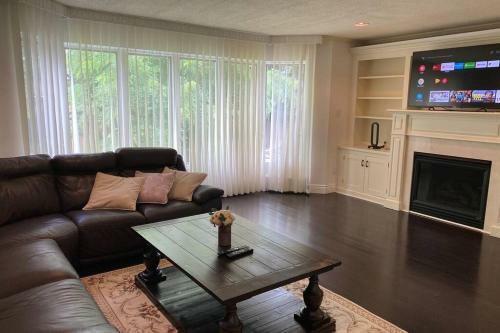 Apartamento Cheerful 3 Bedroom Resedential Home