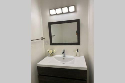 Apartamento Cheerful 3 Bedroom Resedential Home