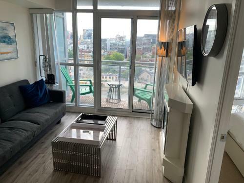 Apartamento Aj?s Downtwon Toronto Suite+parking