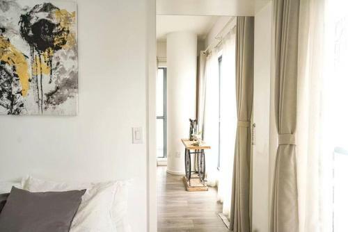 Apartamento 2 Bedroom Condo At Heart Toronto Downtown