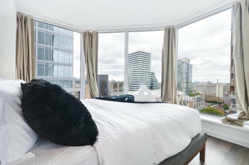 Apartamento Yorkville Luxury Suite Downtown Toronto