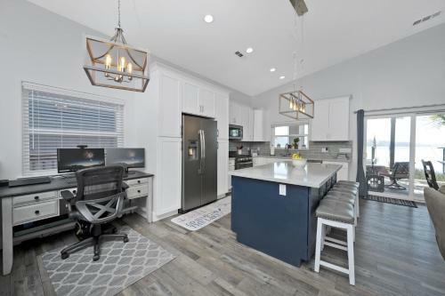 Lakeshore Paradise