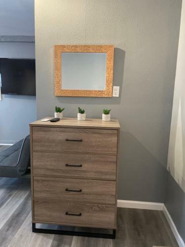 Hostal Spacious Suite With Private Entry