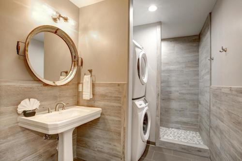 Salty Sister 2bdrm Condo A1 5