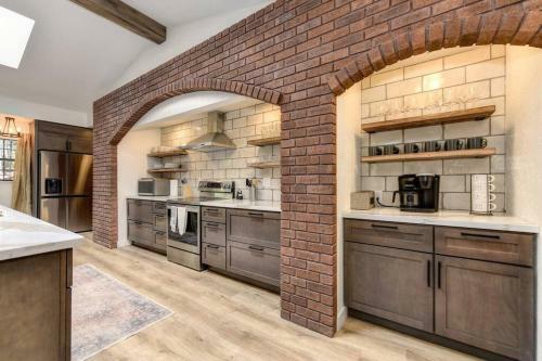 Harmony Ridge Ranch Nestled On A Secluded 6 Acres
