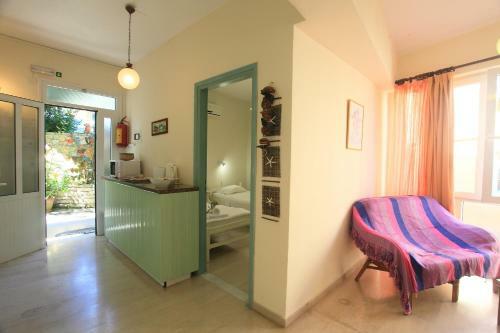 Kaminaki Beachfront Apartments