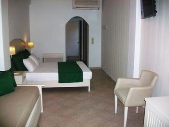 Mirini Hotel