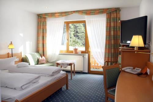 Hotel Sch�ne Aussicht