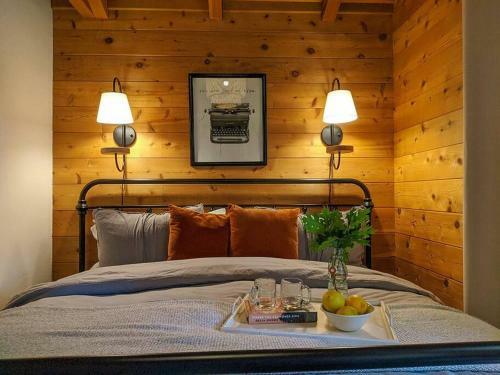 Whimsical Cabin In The Woods With Spa, Fireplace And Pet Friendly