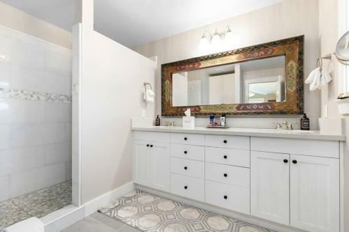 Wine Country Modern Farmhouse W/ Heated Pool & Spa
