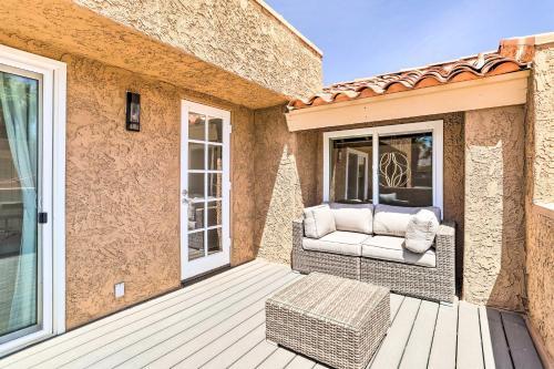 Palm Desert Townhome With Patio, Community Pool