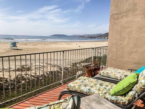 Beachfront 3 Bdr Downtown Pismo