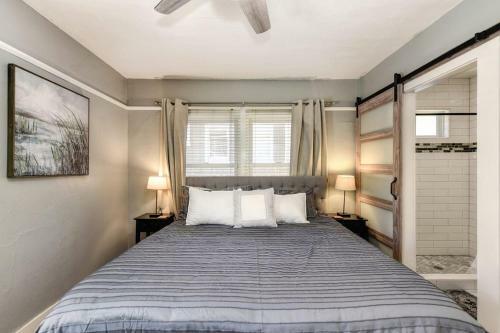 Gorgeous Midtown Get Away With Great Location