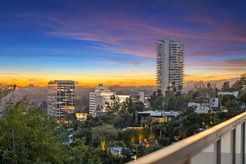 Villa Sunset Panorama