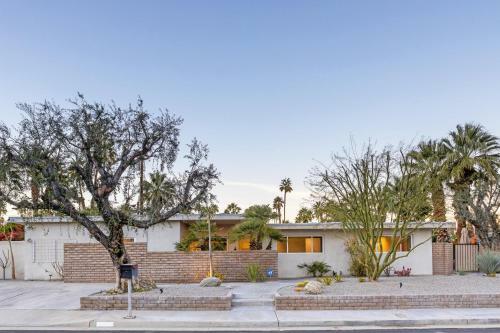 Sunny Soul - Iconic Mid Mod Pool Home!