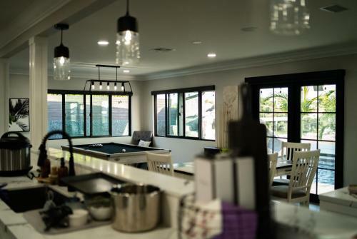 New Modern Luxury Estate - Pool, Slide, Grotto