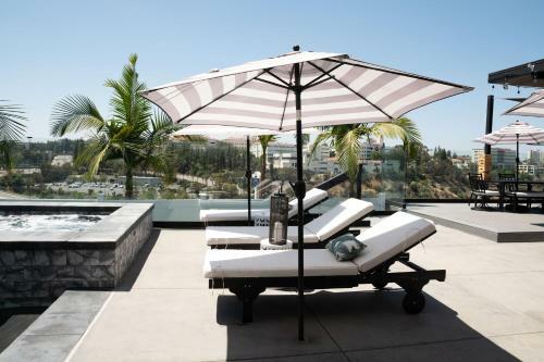 New Modern Luxury Estate - Pool, Slide, Grotto