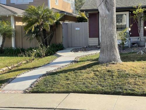 Spacious, Luxury Ocean Master Suite 2 Bd 1 Ba