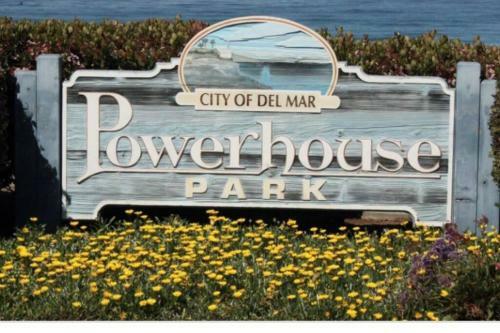 Spacious, Luxury Ocean Master Suite 2 Bd 1 Ba