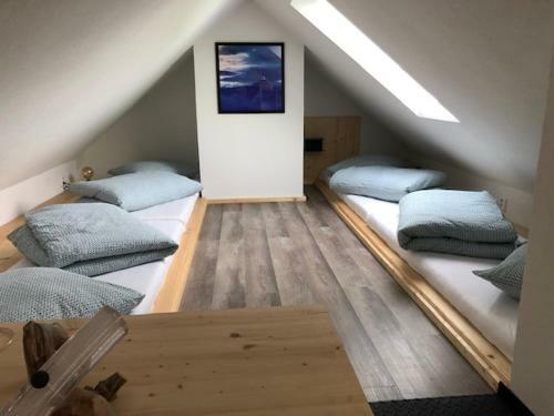 Hostal Farma Hvozd