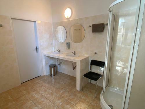 Hostal Penzion Zahrada ?ech