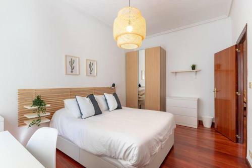 Apartamento Pozas - Amplitud Y Ubicaci�n Centro Excelente