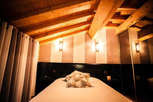 Hotel Les Ecuries De La Tour