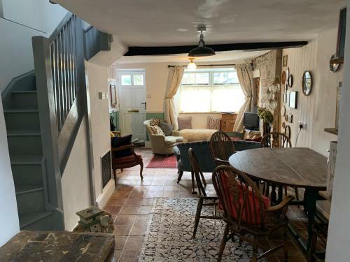 Charming Townhouse In Bruton