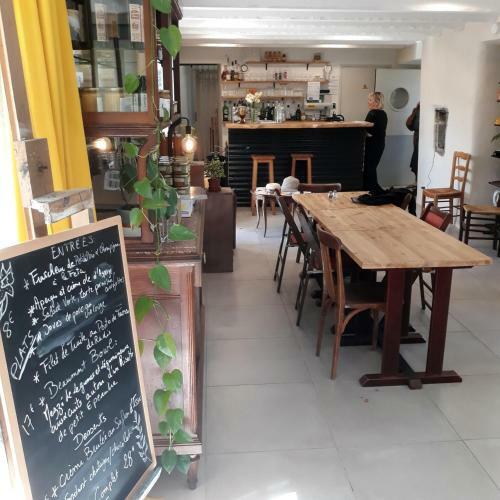 Posada Auberge Du Th�l�me