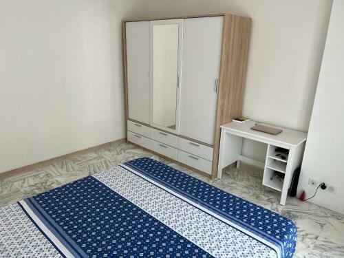 Spacious Apartment Next To The Sea
