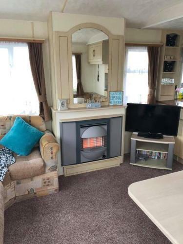 Lovely 2 Bedroom Static Caravan Brean