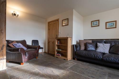 Large Group Accommodation Near Tideswell