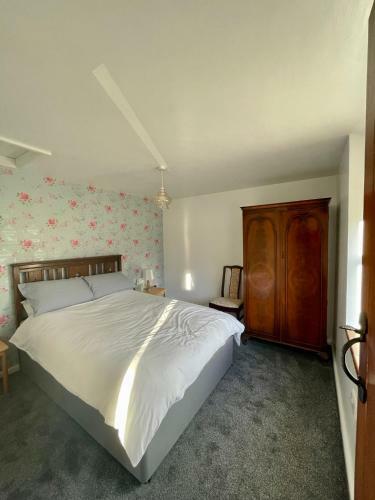 Dove Cottage - Stay At Gwens