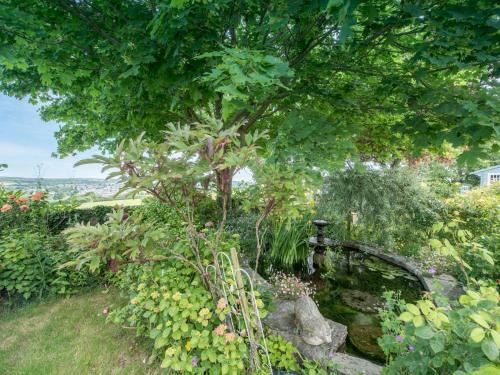 Pass The Keys Beautiful Home With Superb Views Over St Dogmaels