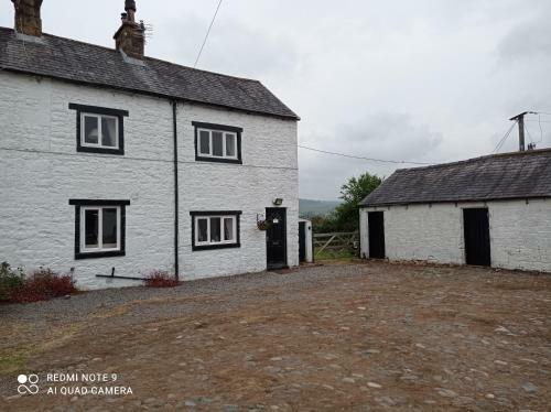 Old Hall Cottage, Sleeps 4 Dogs Welcome