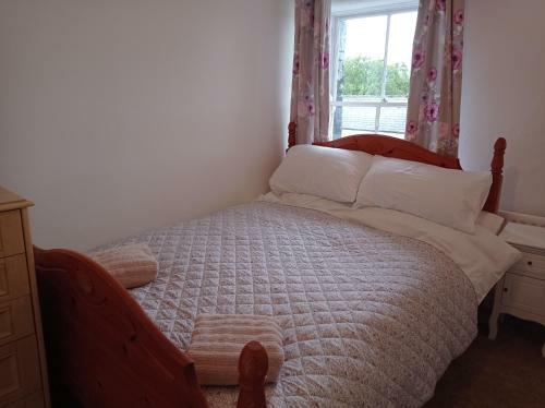 Old Hall Farmhouse, Sleeps 6. Dogs Welcome.