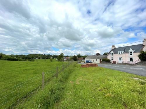 Pass The Keys Spacious 3br Cottage In Beautiful Rural Setting