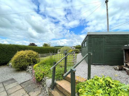 Pass The Keys Spacious 3br Cottage In Beautiful Rural Setting