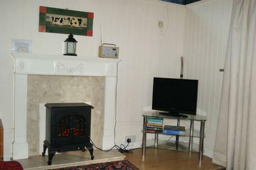 Lovely Log Cabin On Woodland Site